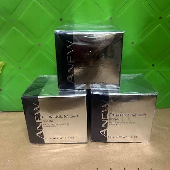 Avon Platinum day cream